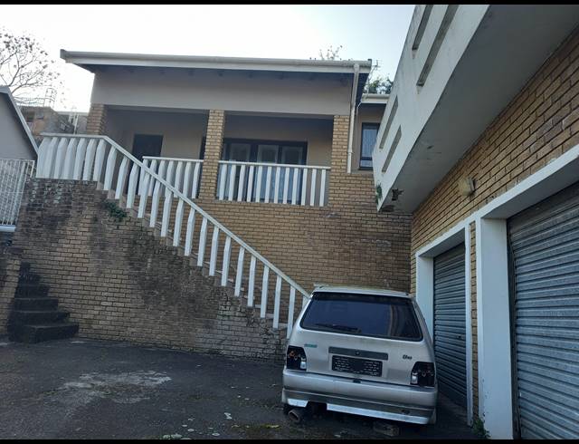 4 BEDROOM HOUSE FOR SALE IN RESERVOIR HILLS